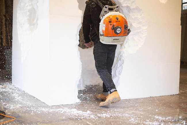 Final Foam Home: the power of erosion to shape architectural space