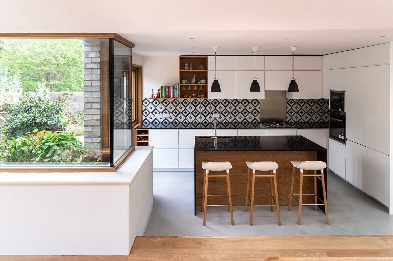 Challenge in London: a home to experience a year-round green life, the Harefield Road East House