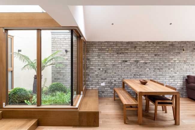 Challenge in London: a home to experience a year-round green life, the Harefield Road East House