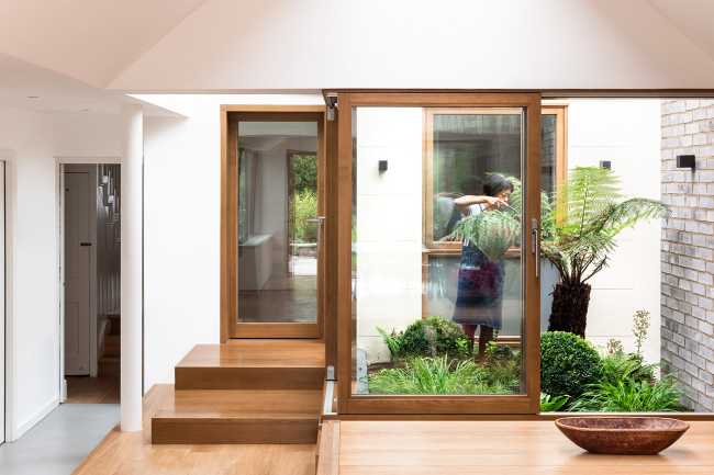 Challenge in London: a home to experience a year-round green life, the Harefield Road East House