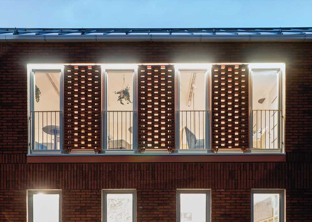 The new in the old. Historical DNA for the innovative design of the new Kaviné coffee house
