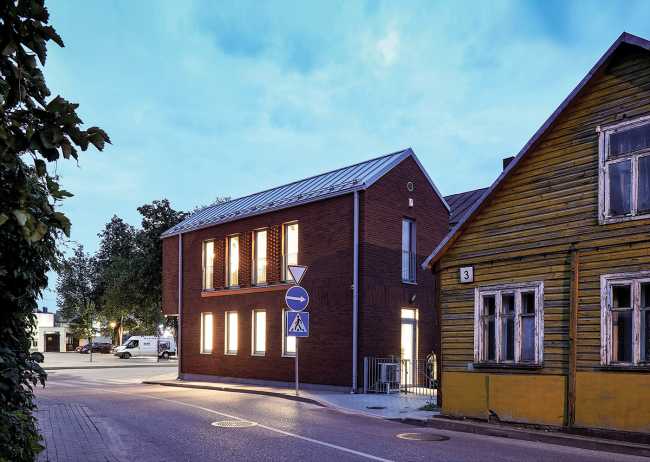 The new in the old. Historical DNA for the innovative design of the new Kaviné coffee house