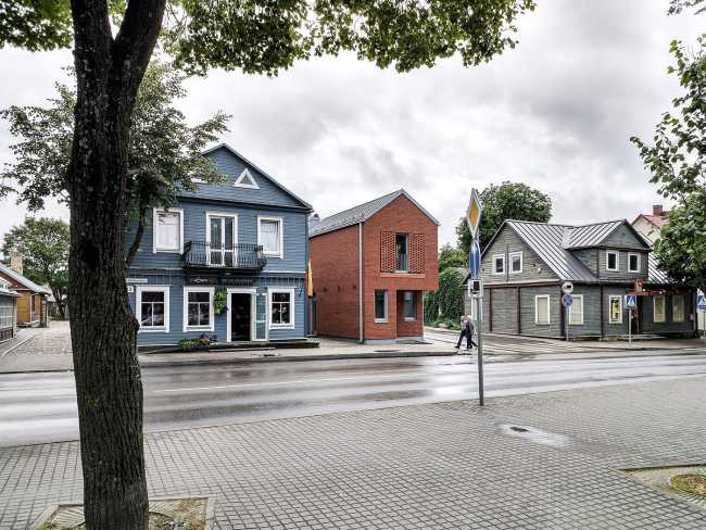 The new in the old. Historical DNA for the innovative design of the new Kaviné coffee house