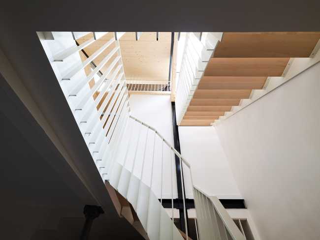 The roof terrace, an exclusive environment to experience the seasons in the heart of France