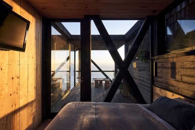 Une architecture surplombant l'océan, la Panal House est un spectateur ensorcelant du paysage chilien