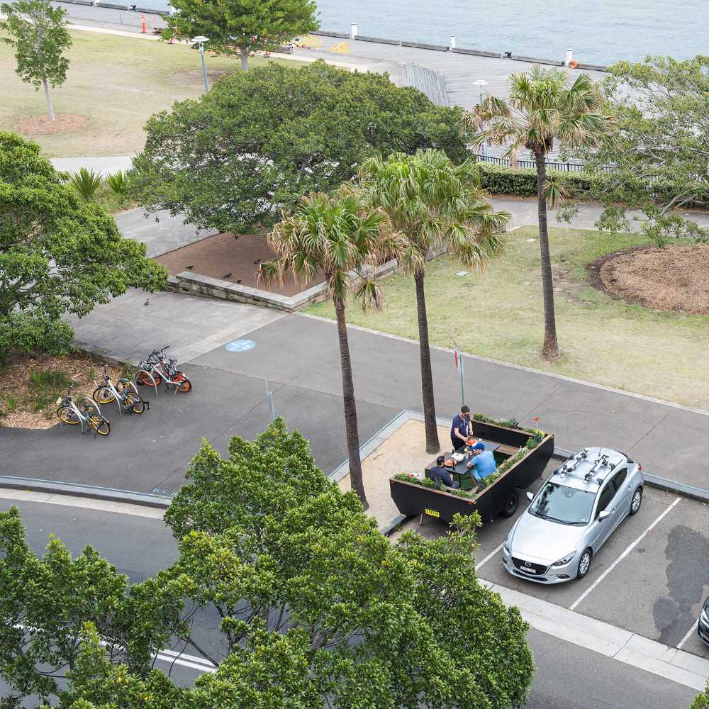 People Parkers, un jardín portátil que roba espacio de aparcamiento a los coches y se lo devuelve a las personas