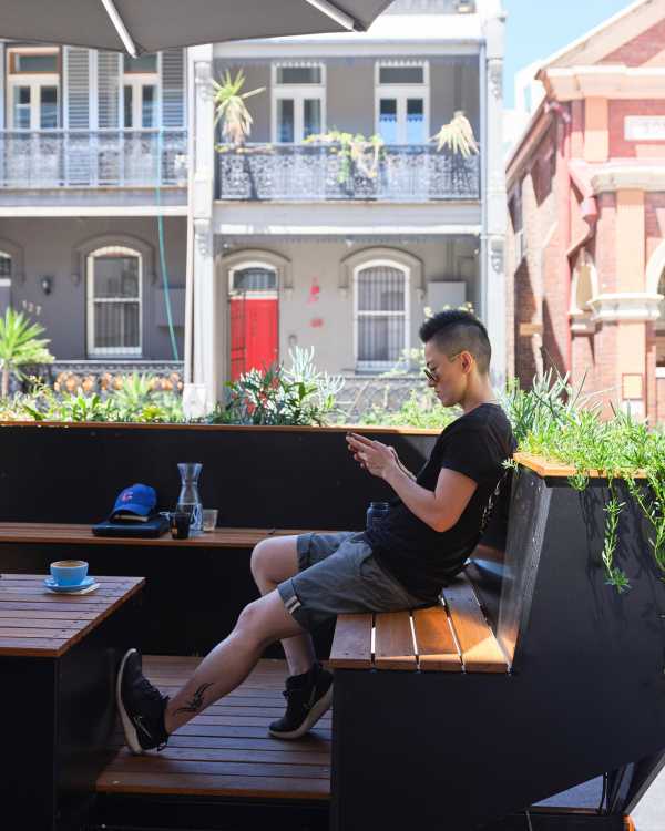 People Parkers, un jardín portátil que se apropia del espacio de estacionamiento de los automóviles para devolvérselo a las personas