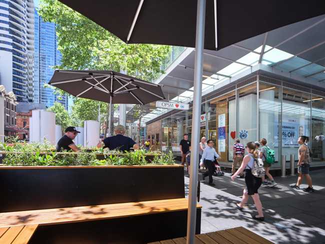 People Parkers, un jardín portátil que se apropia del espacio de estacionamiento de los automóviles para devolvérselo a las personas