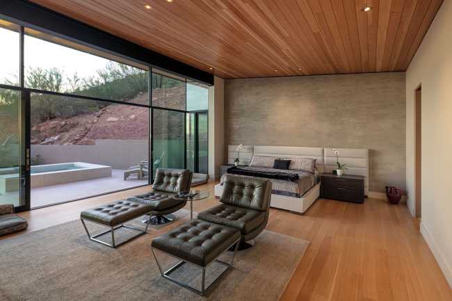 Cholla Vista: monumentale baldacchino dai soffitti angolati si proietta su Paradise Valley