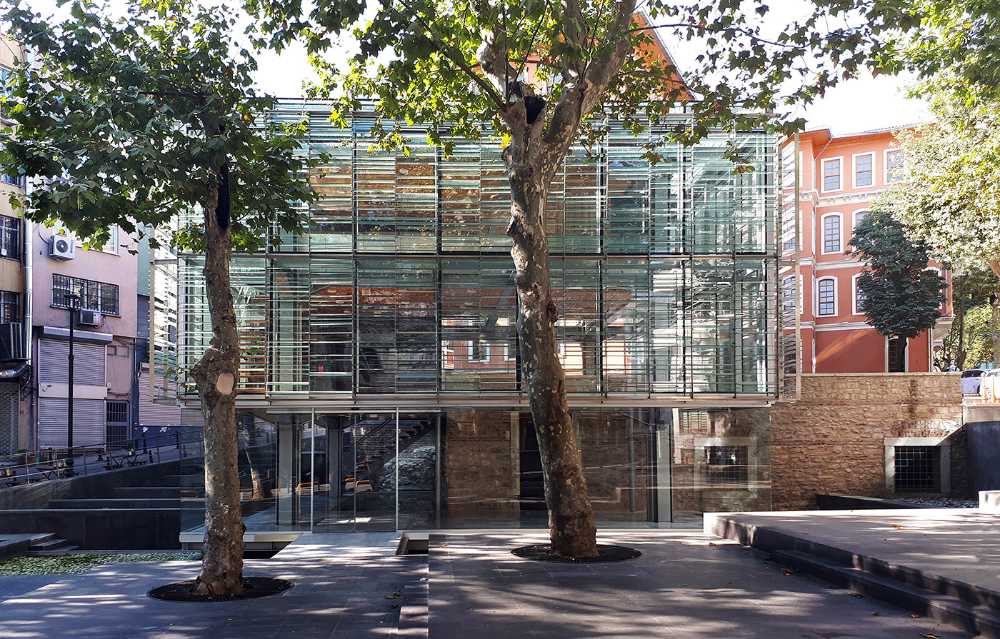 The Urban Redevelopment around the Theodosius Cistern in Istanbul breaks down time barriers by bringing awareness of the hidden historical heritage