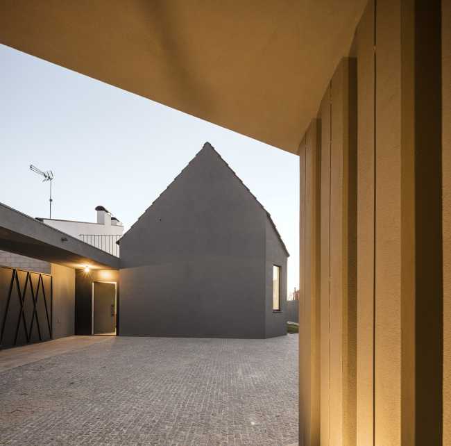 Architecture en tant que réélaboration de ses origines: Casa Amélia