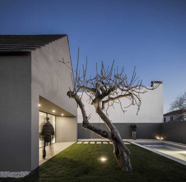 Architecture en tant que réélaboration de ses origines: Casa Amélia