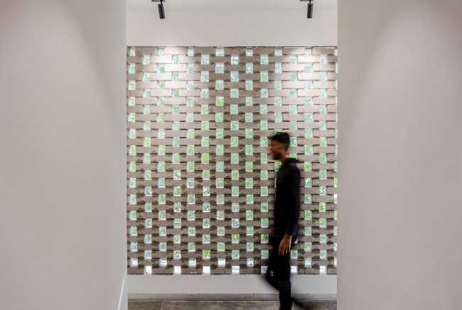 Myst Salon and Spa, from the tradition of the first Indian barber shops, a wellness experience among the foliage and the design