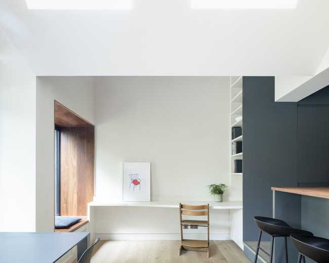 An extra 30sqm in wood and concrete for a Victorian House in South London