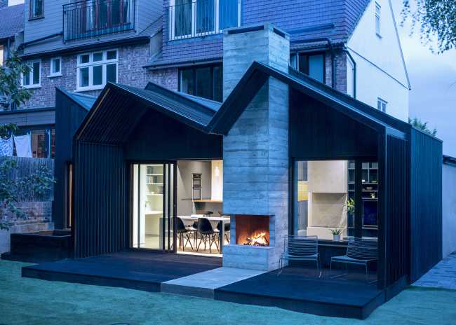 An extra 30sqm in wood and concrete for a Victorian House in South London