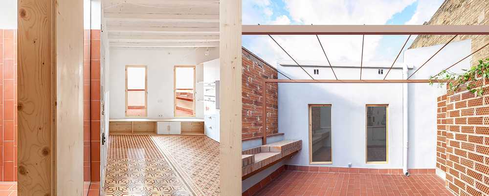 Hovering over the rooftops of Barcelona between the sunshine and the fresh air of the Casa Masnou vacant terraces
