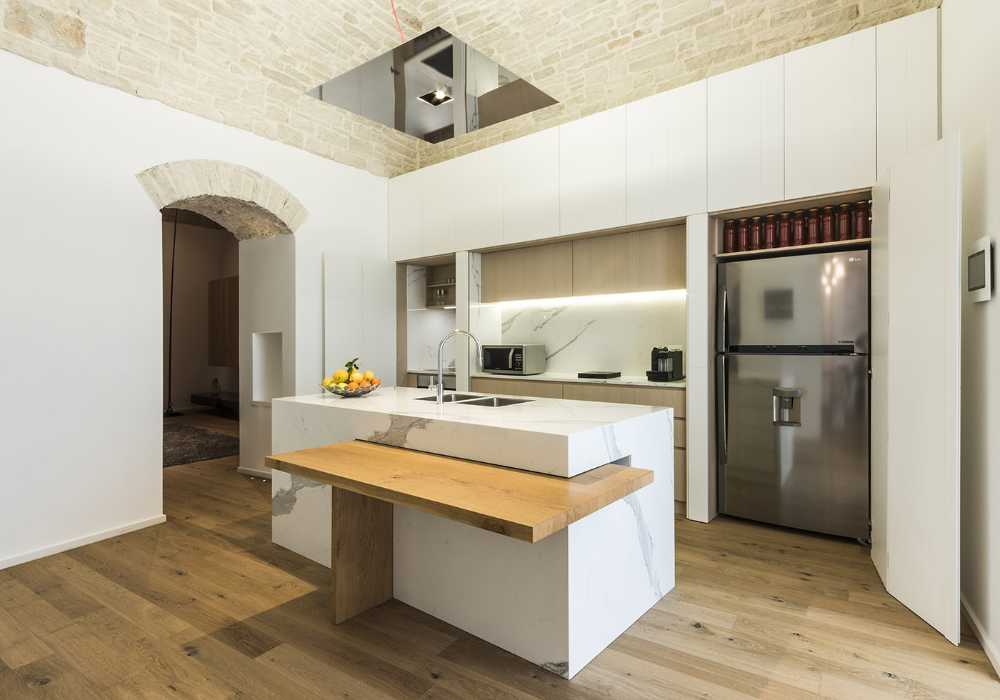 Un appartement historique de la province de Bari retrouve une nouvelle vie grâce à un mood-board à la fois simple et sophistiqué