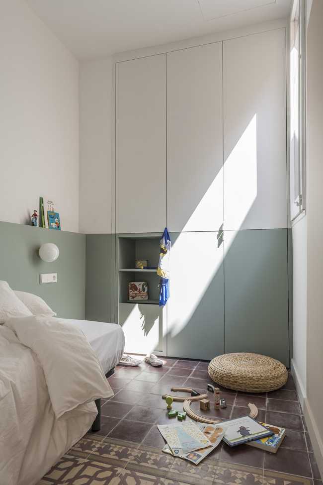 Low-budget renovation? At Klinker Apartment, tailored solutions