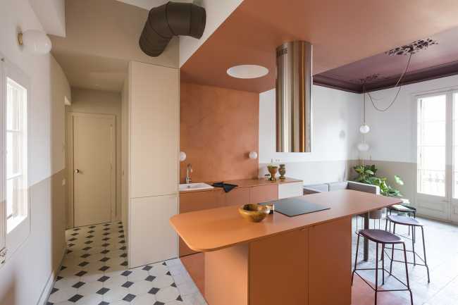 Low-budget renovation? At Klinker Apartment, tailored solutions