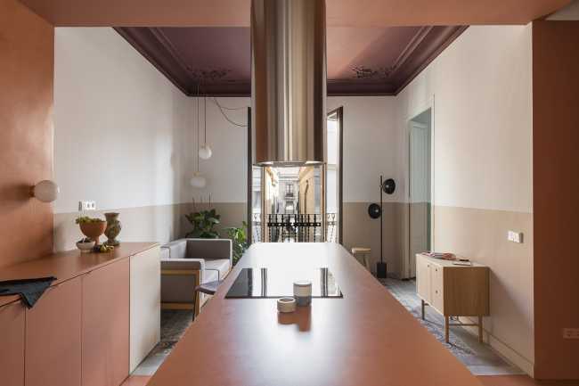 Low-budget renovation? At Klinker Apartment, tailored solutions