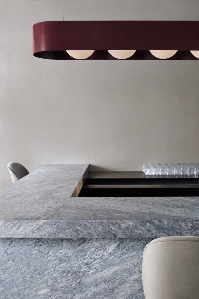 Shay, salón de té y restaurante. Tonos polvorientos inspirados en la atmósfera del desierto sirio