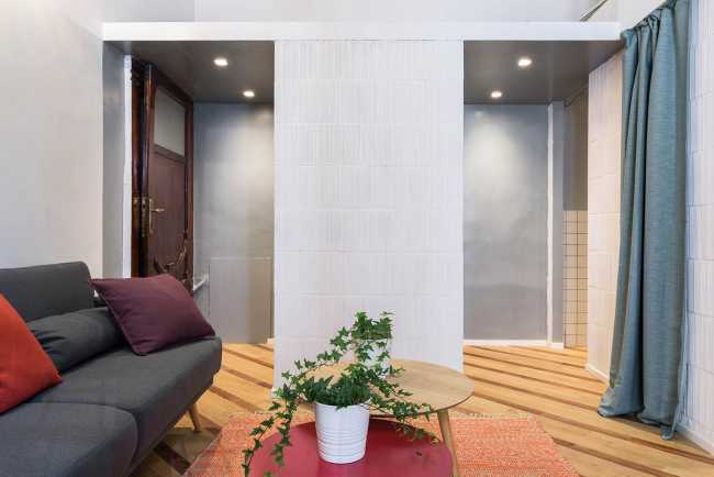 Micro-living in continuous transformation: