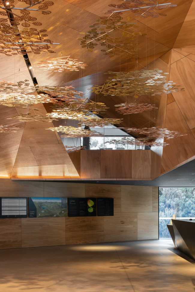 Cradle Mountain Visitor Centre, inspired by the protective Tasmanian eucalyptus tree crown, brings the world-class park of global naturalistic significance to prominence