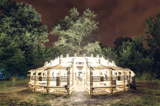 Troppotondo arena, a unique circular theatre of aboriginal inspiration for the Terraferma festival
