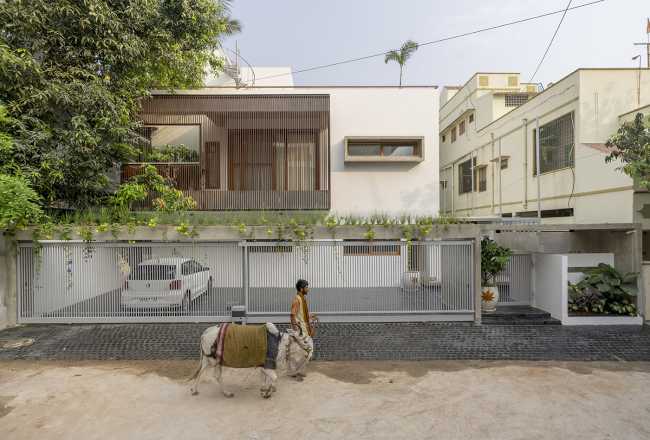L'espace qui embrasse la nature et toute la famille : Courtyard House