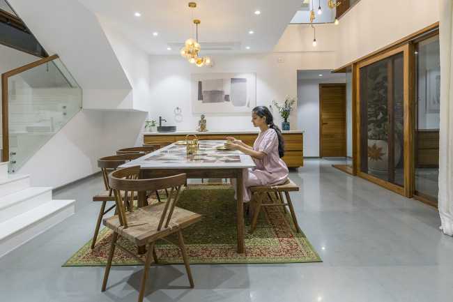 L'espace qui embrasse la nature et toute la famille : Courtyard House