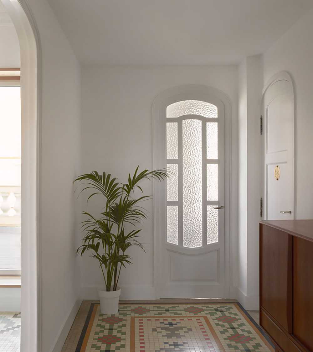 Casa Cas 8 recuperación de los mosaicos originales del ático en Valencia