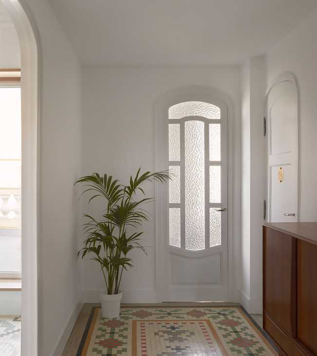 Casa Cas 8 recuperación de los mosaicos originales del ático en Valencia