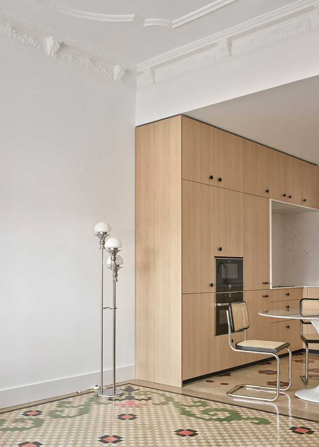 Casa Cas 8 recuperación de los mosaicos originales del ático en Valencia