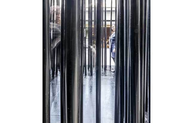 PRONAOS, an installation symbolizing the exciting and maze-like transition from the academic to the professional dimension