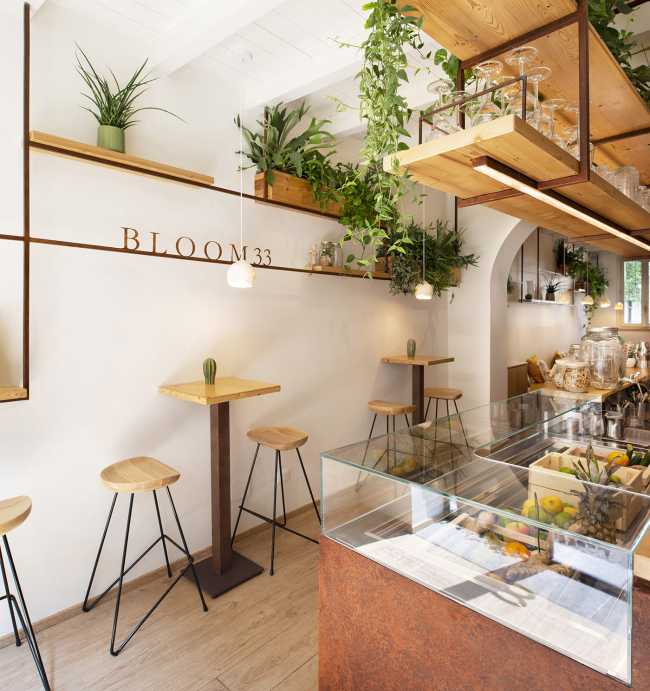 Design dalle linee sottili e una moodboard naturale per il Bloom 33 Botanic Bar di via Mazzini a Crema