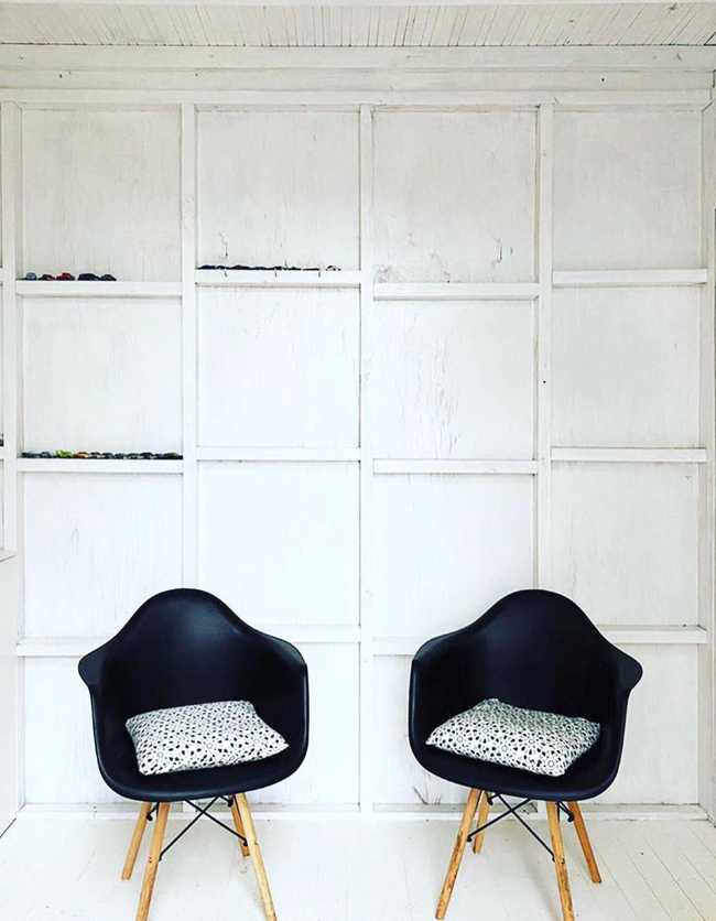 Entre geometría radical y organicidad formal: Refugio 3x3