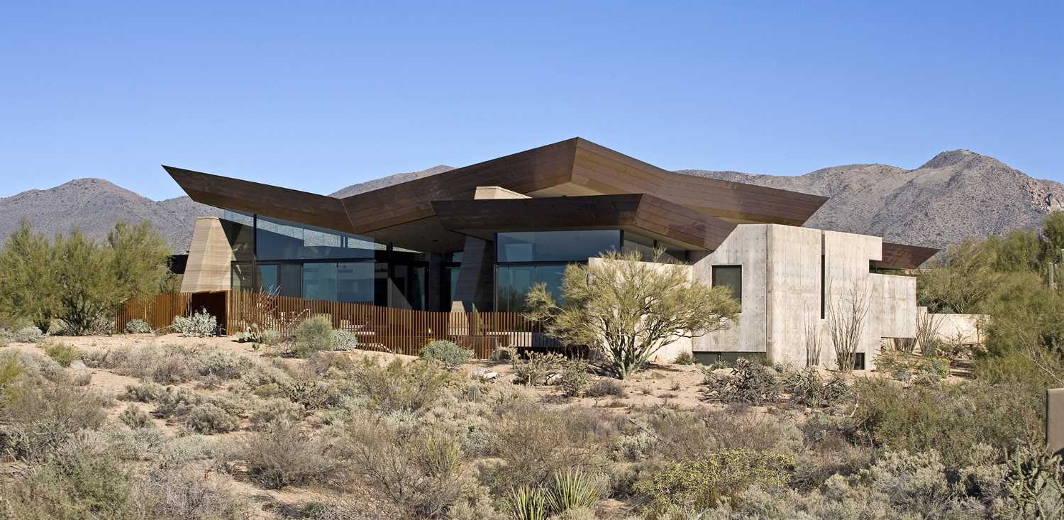 Desert Wing, villa en el desierto de Sonora se hace eco del paisaje circundante