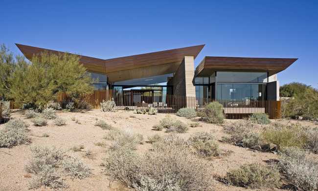 Desert Wing, a villa in the Sonora desert that echoes the surrounding landscape