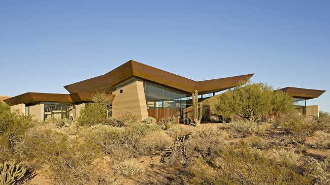 Desert Wing, a villa in the Sonora desert that echoes the surrounding landscape