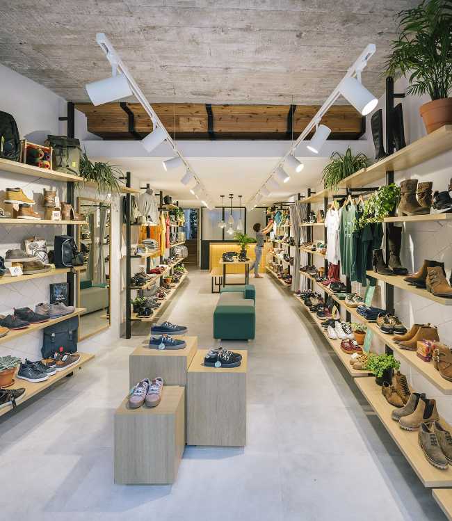 Loopo, un local fresco y joven. El amarillo y los tonos neutros hacen protagonista al producto