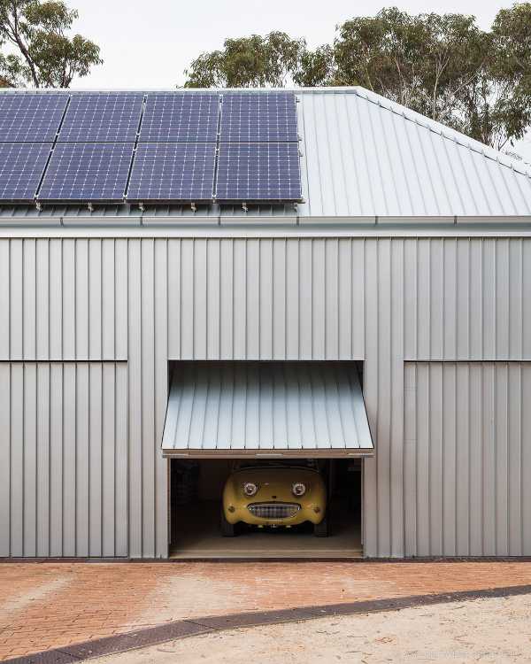 L-House, two existing structures cleverly adapted in the L-shape