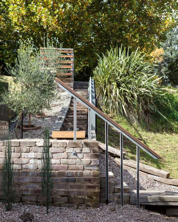 Recycled materials? Exploring and pushing the limits in the Up-Cycle House