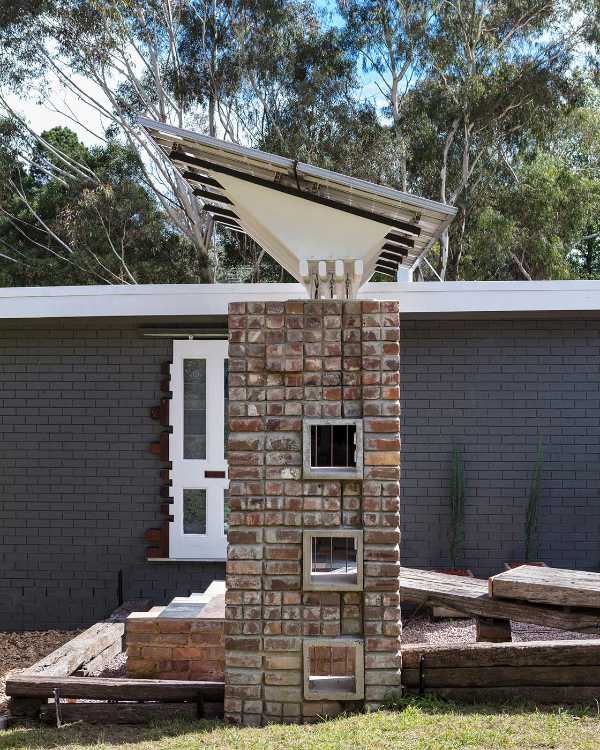 Recycled materials? Exploring and pushing the limits in the Up-Cycle House