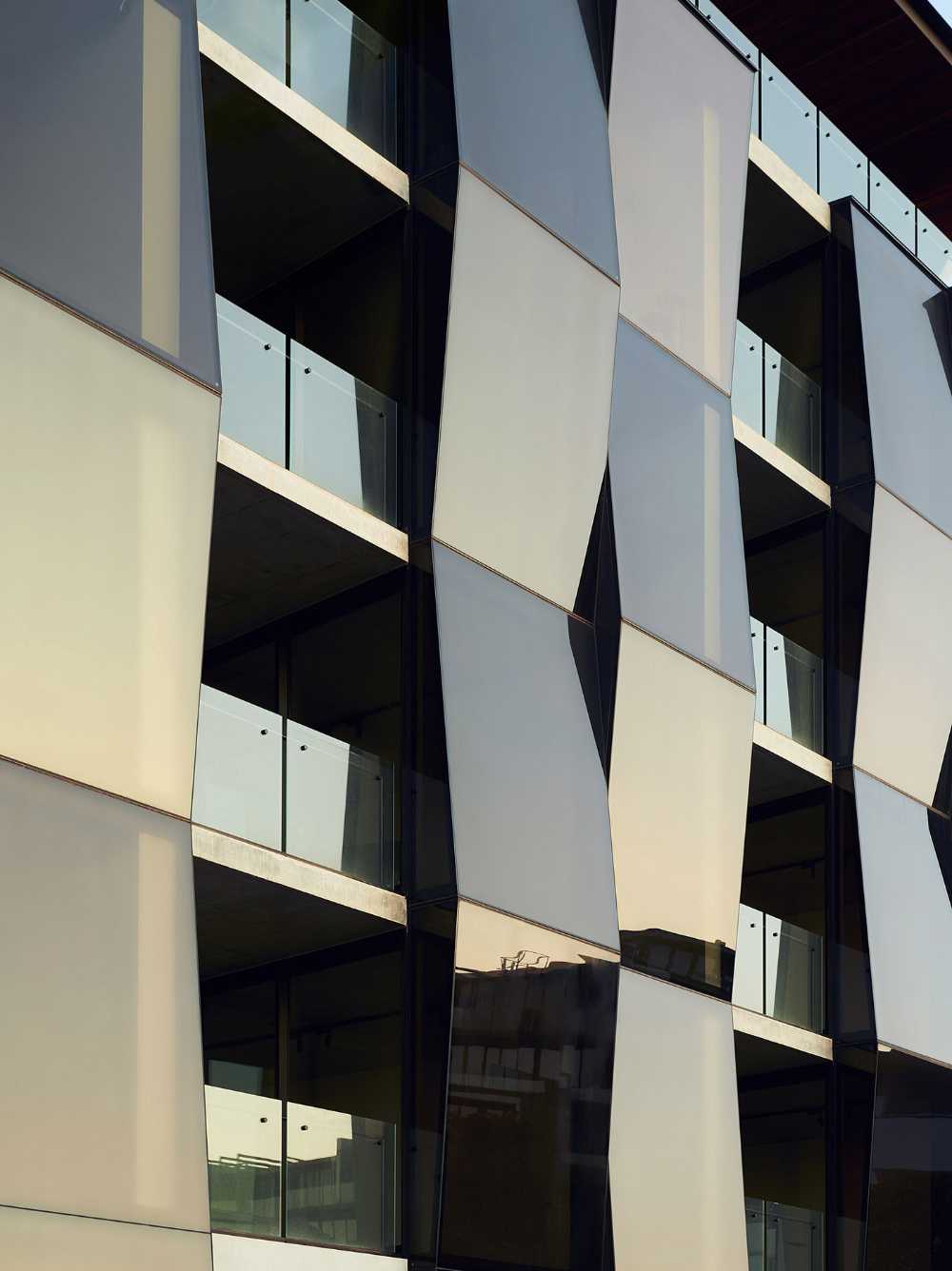 Façades inspirées par des sculptures cinétiques et des appartements de boutique: la Résidence Alumuna à Melbourne