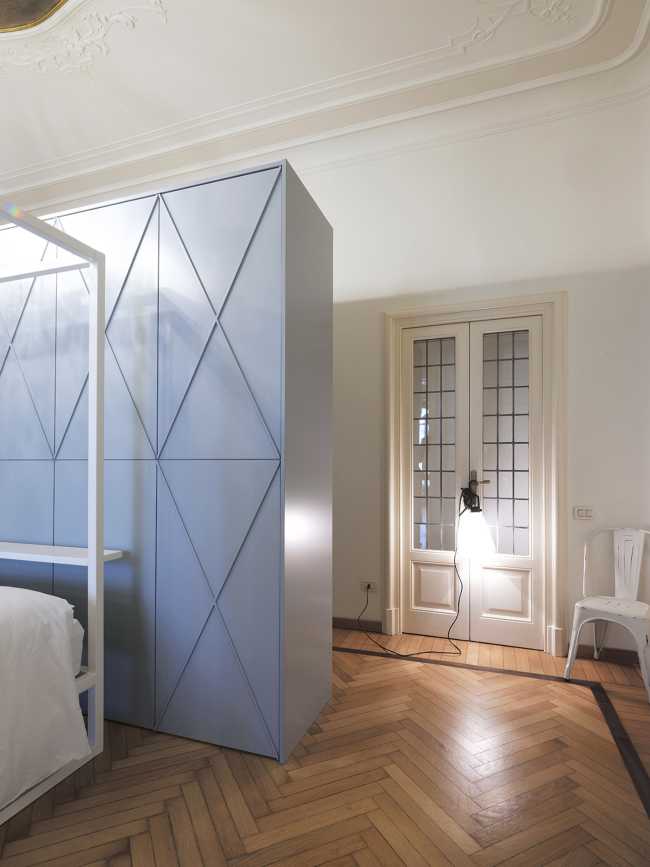 The project of Casa G in Bergamo and the importance of giving value to everyday actions by staying significantly in the present, while honoring the past