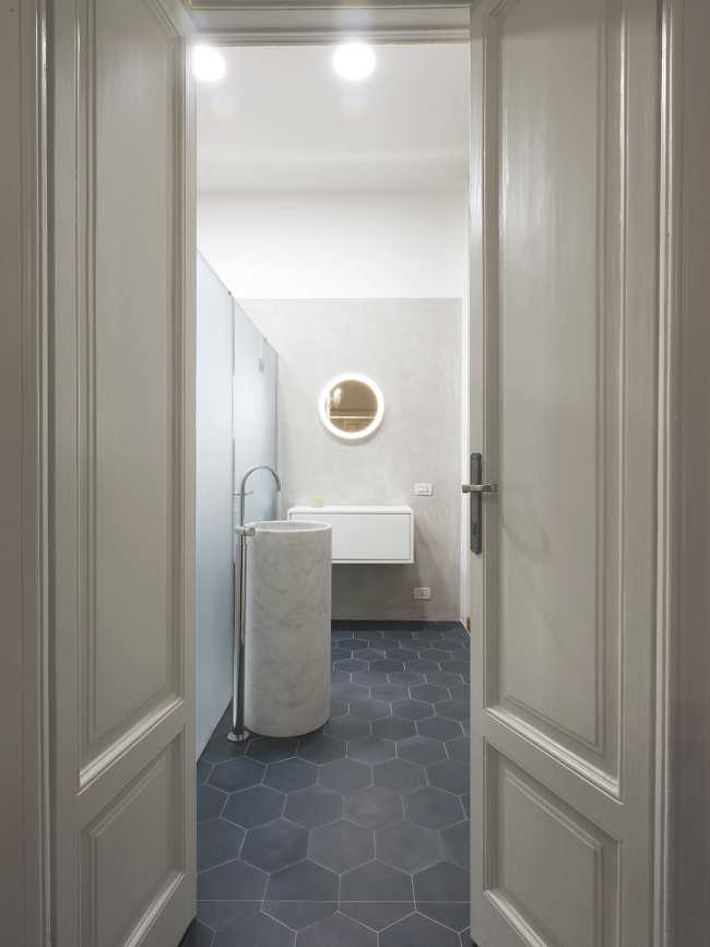 The project of Casa G in Bergamo and the importance of giving value to everyday actions by staying significantly in the present, while honoring the past