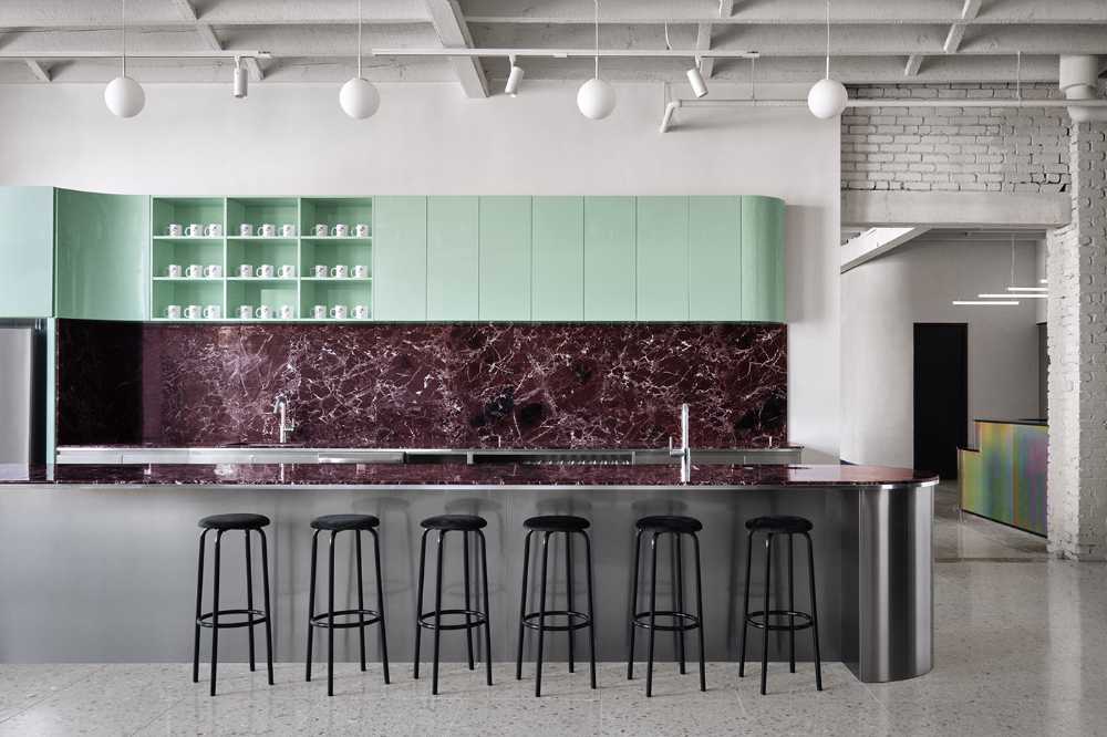 Spacial, a colorful and stylish workspace that emphasizes light as the focus of workspaces