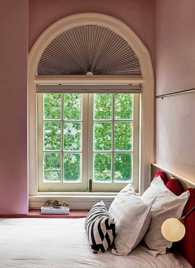 Nuovo look per l'antico YMCA Hotel: design all'insegna della sorpresa e dell'umorismo