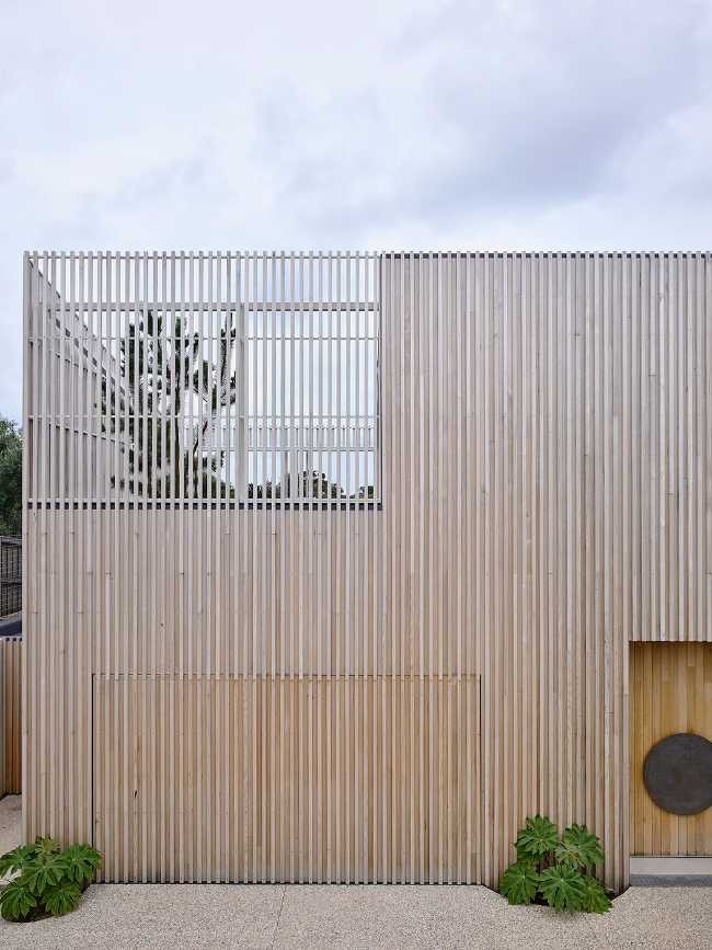 Franklin Residence, un capullo blanco de inspiración japonesa