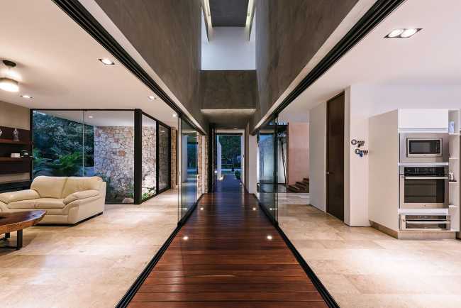 Winter House: una danza de volúmenes en la naturaleza virgen